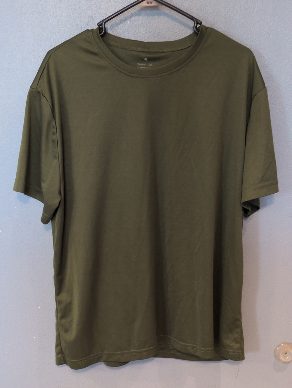 Amazon Essentials Athletic Crewneck Short Sleeve Activewear Shirt Gorpcore Sport